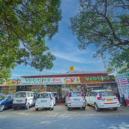 Veggies Residency & Pure Veg Restaurant Hotel Mahābaleshwar Екстериор снимка